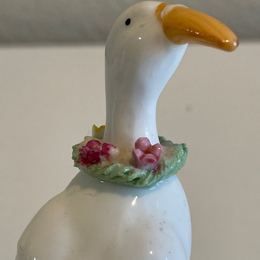 Set of 2 White Geese Bone China Vintage Omnibus. - Picture 7 of 13